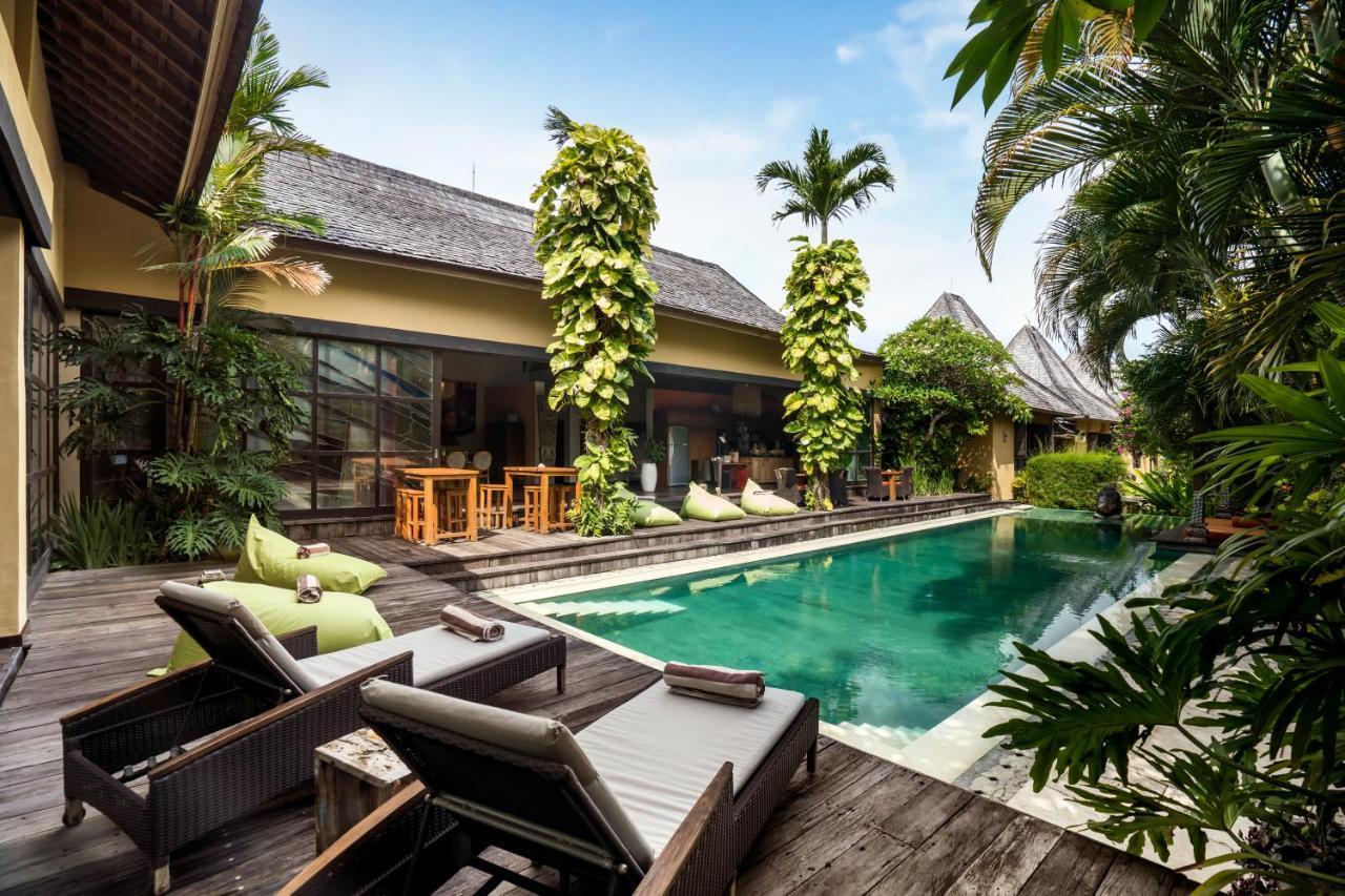 Lautan Kupu - Kupu Villas Kuta Lombok Esterno foto